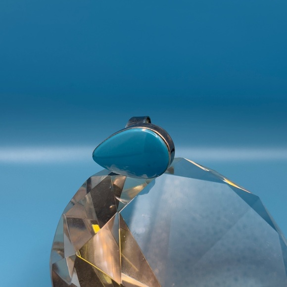 Elegant Teardrop Silver Turquoise adjustable ring - Picture 3 of 5